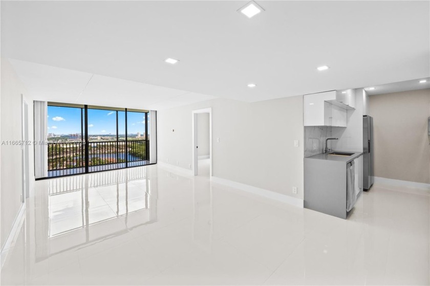 Step into sophistication with this renovated 26th-floor unit. 2 - Beach Condo for sale in Aventura, Florida on Beachhouse.com