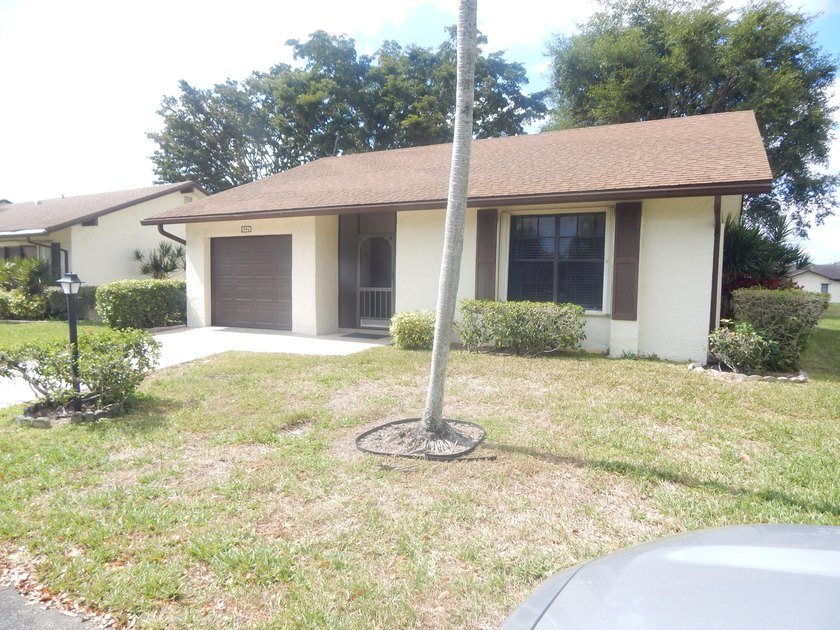 ATTENTION 55+ BUYERS!! GREAT LOCATION! 2 BEDROOM 2 BATH - Beach Home for sale in Greenacres, Florida on Beachhouse.com
