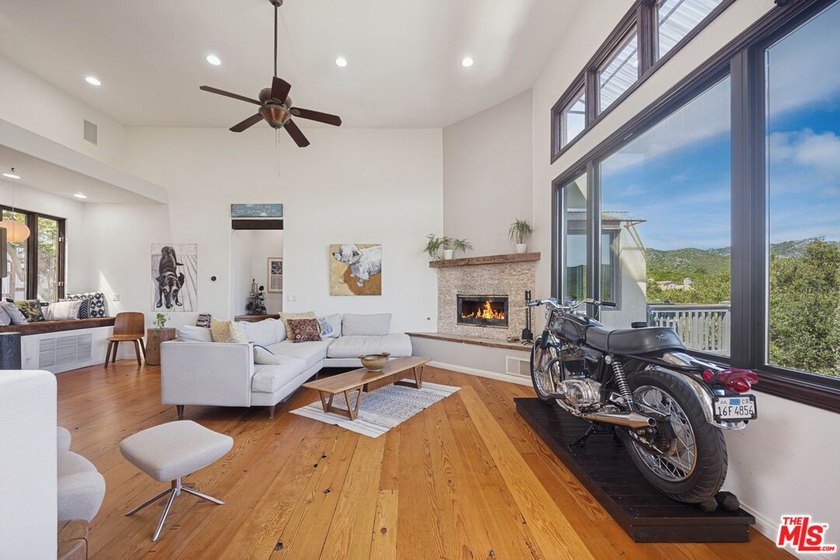 Tucked into the tranquil hills of Corral Canyon there is a - Beach Home for sale in Malibu, California on Beachhouse.com