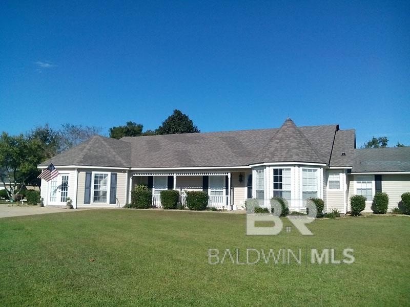 Perfect home with 3 separate living areas.Unique spacious - Beach Home for sale in Foley, Alabama on Beachhouse.com