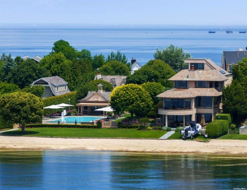 Indulge in the ultimate luxury at this magnificent beachfront - Beach Home for sale in Asharoken, New York on Beachhouse.com