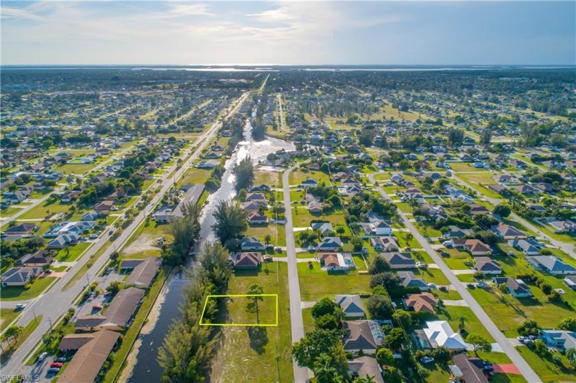 Build your dream home in this residential waterfront lot with - Beach Lot for sale in Cape Coral, Florida on Beachhouse.com