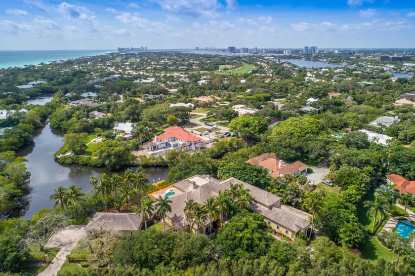 Discover an impressive 18,000 square foot residence, complete - Beach Home for sale in North Palm Beach, Florida on Beachhouse.com