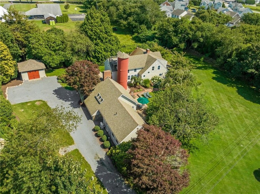 Welcome to your coastal dream retreat situated in a highly - Beach Home for sale in South Kingston, Rhode Island on Beachhouse.com