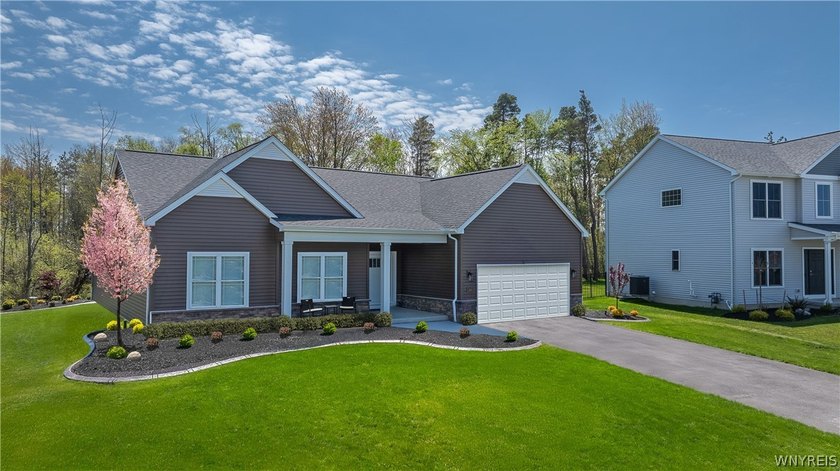 You feel as though you'll know the perfect home when you see it - Beach Home for sale in Clarence, New York on Beachhouse.com