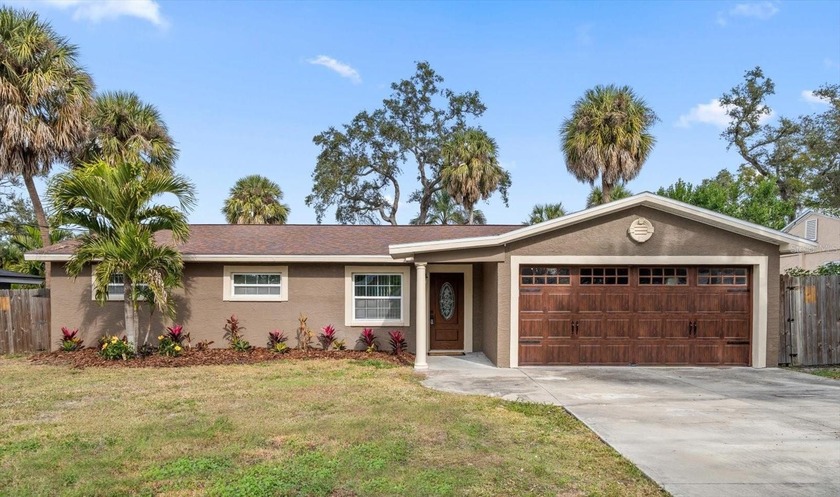 Under contract-accepting backup offers. One or more photo(s) has - Beach Home for sale in Largo, Florida on Beachhouse.com