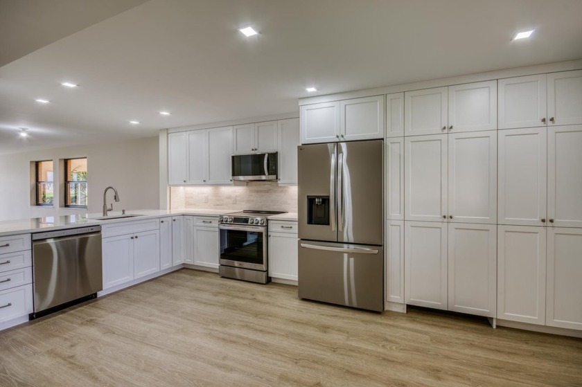 Fantastic opportunity in this totally remodeled 1st floor home - Beach Condo for sale in North Palm Beach, Florida on Beachhouse.com