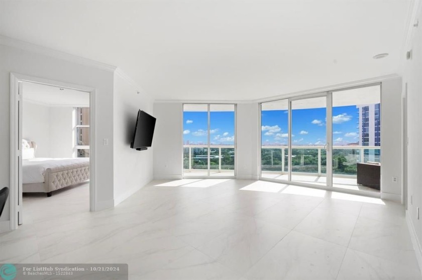 Direct River Views with an expansive wrap around glass terrace - Beach Condo for sale in Fort Lauderdale, Florida on Beachhouse.com