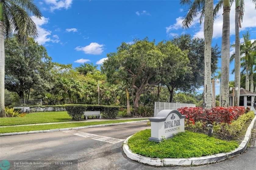 Desirable 1st floor condo. No more worrying about broken - Beach Condo for sale in Oakland Park, Florida on Beachhouse.com