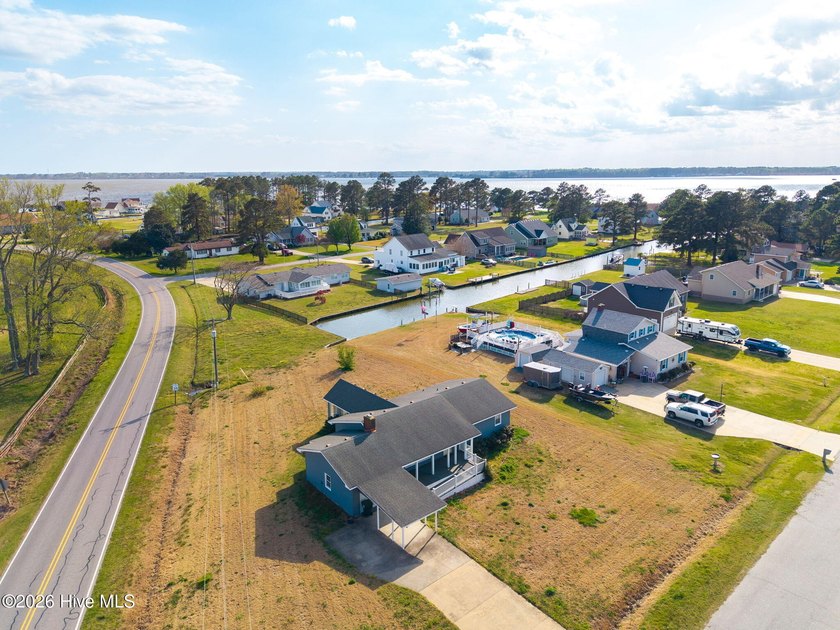 Discover this coastal home in Currituck NC located in the highly - Beach Home for sale in Currituck, North Carolina on Beachhouse.com