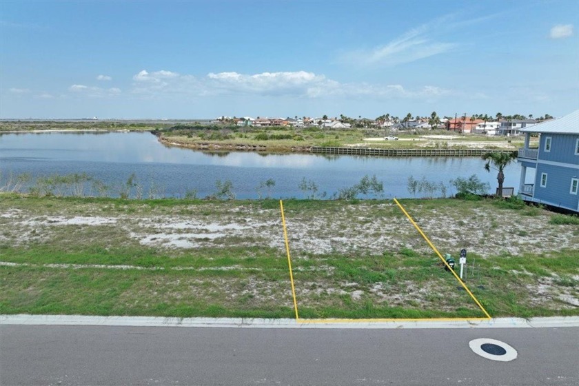 WATERFRONT LOT! Check out this brand new development with water - Beach Lot for sale in Port Aransas, Texas on Beachhouse.com
