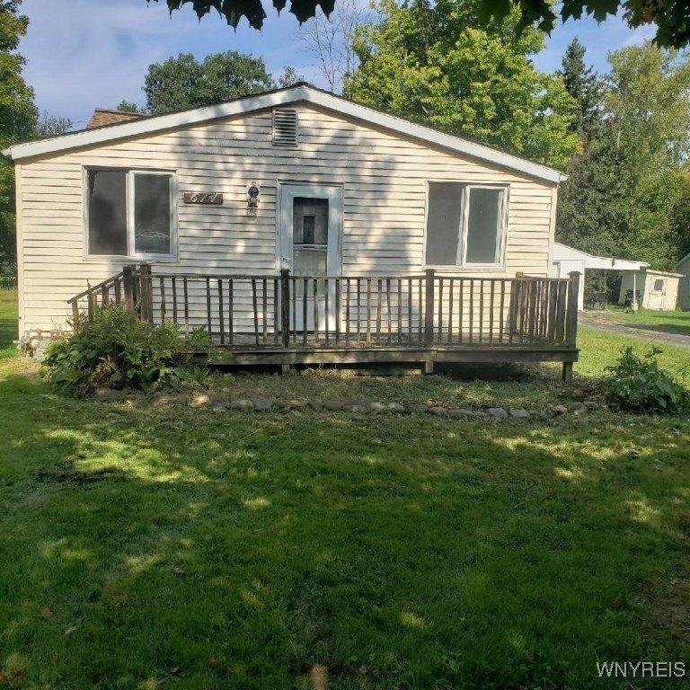 Great opportunity to own this 3 bedroom home on a quiet dead end - Beach Home for sale in Evans, New York on Beachhouse.com