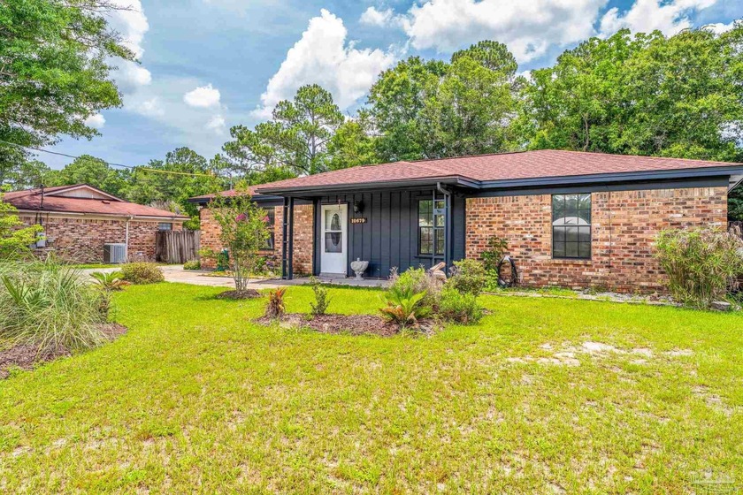 Discover this gem close to Johnson's Beach and Perdido Key! This - Beach Home for sale in Pensacola, Florida on Beachhouse.com