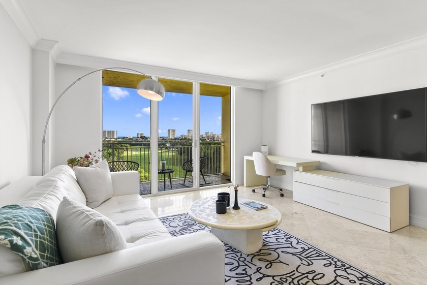 Wake up to breathtaking sunrise views and sweeping golf course - Beach Condo for sale in Boca Raton, Florida on Beachhouse.com