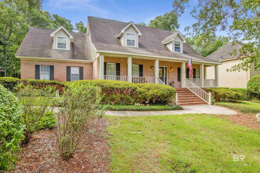 What a value in sought after Rock Creek!! This stately brick - Beach Home for sale in Fairhope, Alabama on Beachhouse.com