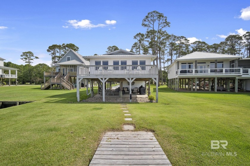 If you've been wanting a place on the bay, here is your chance! - Beach Home for sale in Fairhope, Alabama on Beachhouse.com