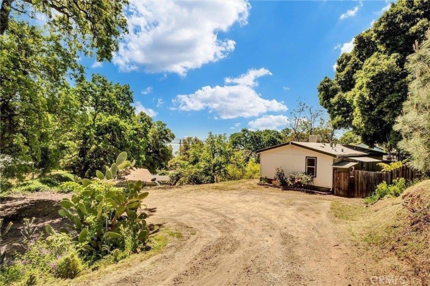 Welcome to this recently renovated manufactured home, built in - Beach Home for sale in Nice, California on Beachhouse.com