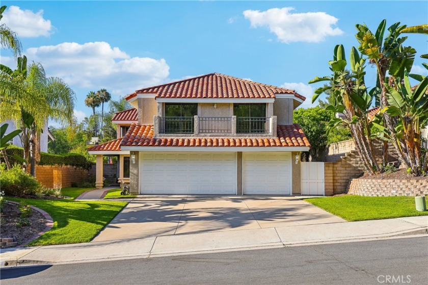 WOW, this SPACIOUS HOME offers endless possibilities with 3,097 - Beach Home for sale in Mission Viejo, California on Beachhouse.com