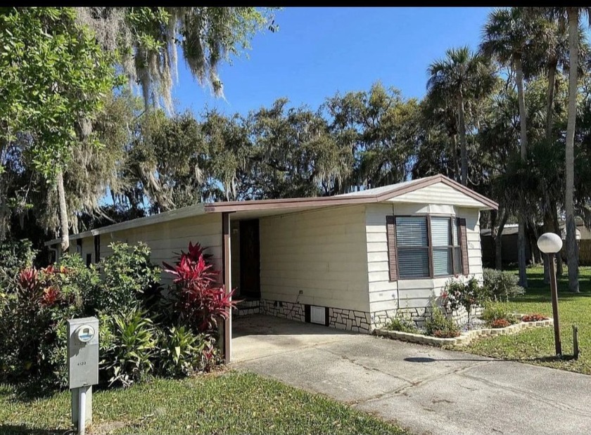 Attractive 1 Bedroom 1 Bathroom Home for sale in Cedar Lakes - Beach Home for sale in Cocoa, Florida on Beachhouse.com