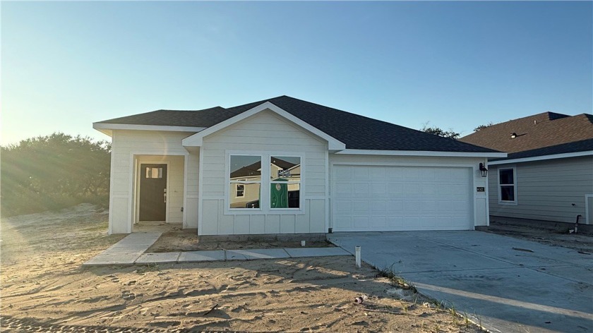 The Camden is a single story, 3 bedroom, 2 bath home on a - Beach Home for sale in Rockport, Texas on Beachhouse.com