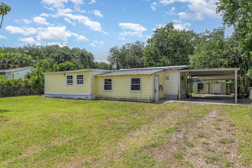 INVESTOR SPECIAL! This home has so much potential and will make - Beach Home for sale in Merritt Island, Florida on Beachhouse.com
