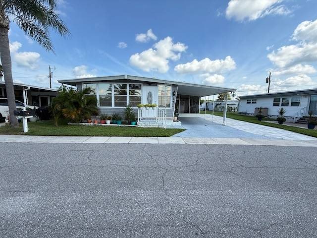 Situated on Florida's West Coast, in the heart of the popular - Beach Home for sale in Dunedin, Florida on Beachhouse.com