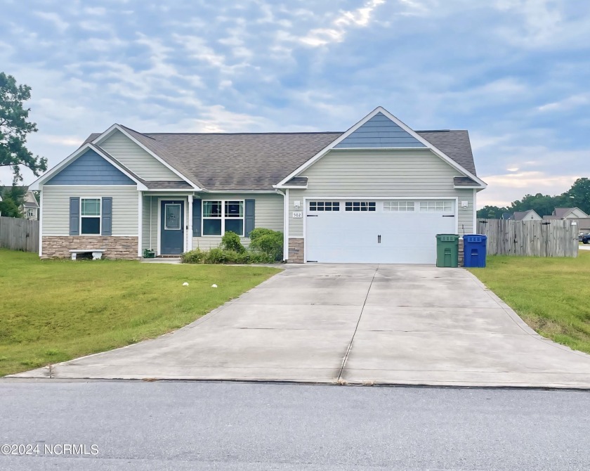 Welcome to Sneads Ferry and the wonderful neighborhood of - Beach Home for sale in Sneads Ferry, North Carolina on Beachhouse.com