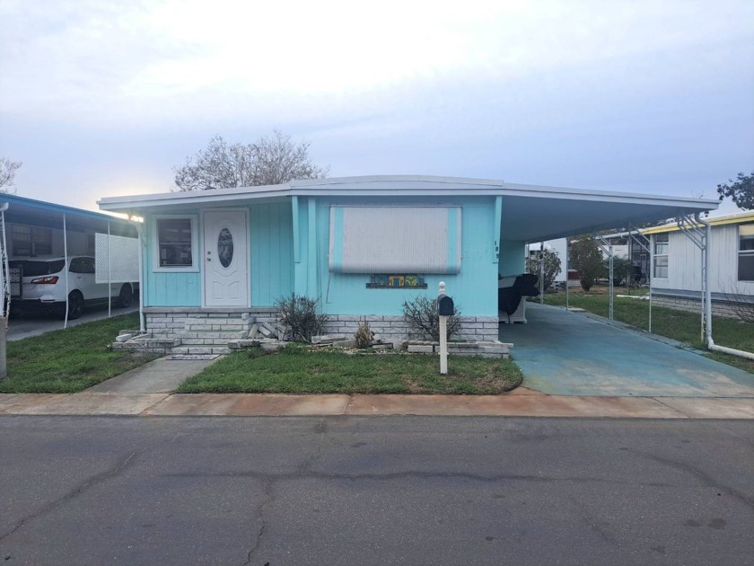 Seller Motivated. Must Sell. This Home Was Affected by Flood - Beach Home for sale in Dunedin, Florida on Beachhouse.com