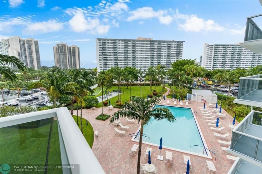 This tastefully designed apartment welcomes you home with a - Beach Condo for sale in Fort Lauderdale, Florida on Beachhouse.com