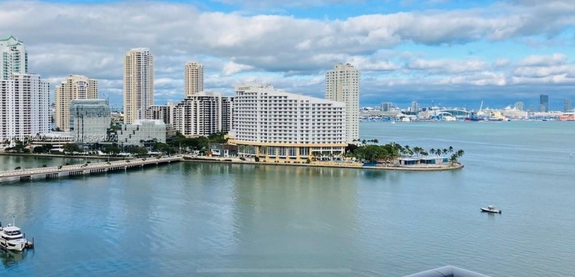 AMAZING WATER VIEWS! The Mark on Brickell Bay!! Two bedrooms - Beach Condo for sale in Miami, Florida on Beachhouse.com