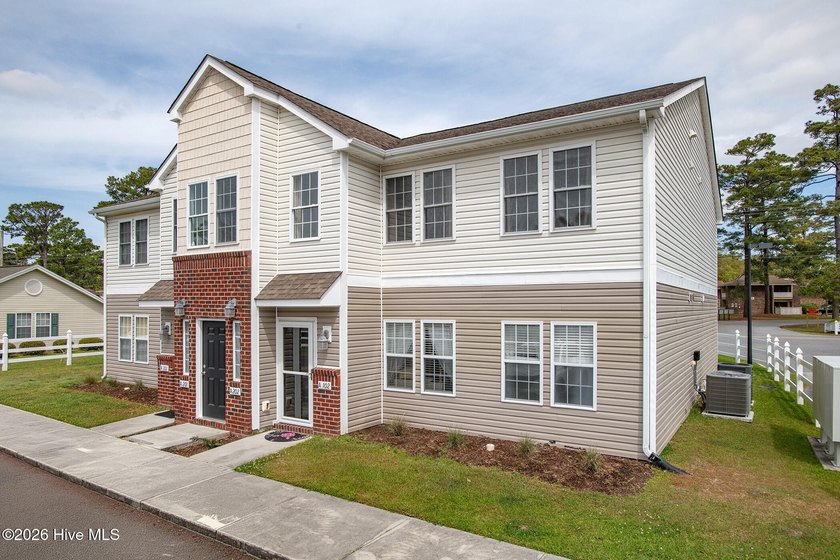 Welcome to easy, low-maintenance coastal living in the heart of - Beach Condo for sale in Morehead City, North Carolina on Beachhouse.com