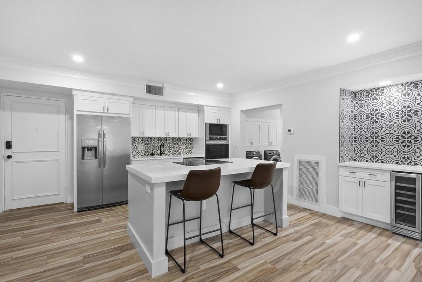 Well maintained Condo in Indian River Shores - HUGE 2 Bed/2 Bath - Beach Condo for sale in Indian River Shores, Florida on Beachhouse.com