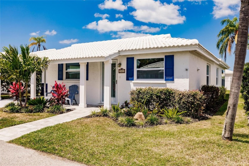 MOTIVATED SELLER! $40,100.00 PRICE REDUCTION! STUNNING-NEWLY - Beach Home for sale in Longboat Key, Florida on Beachhouse.com