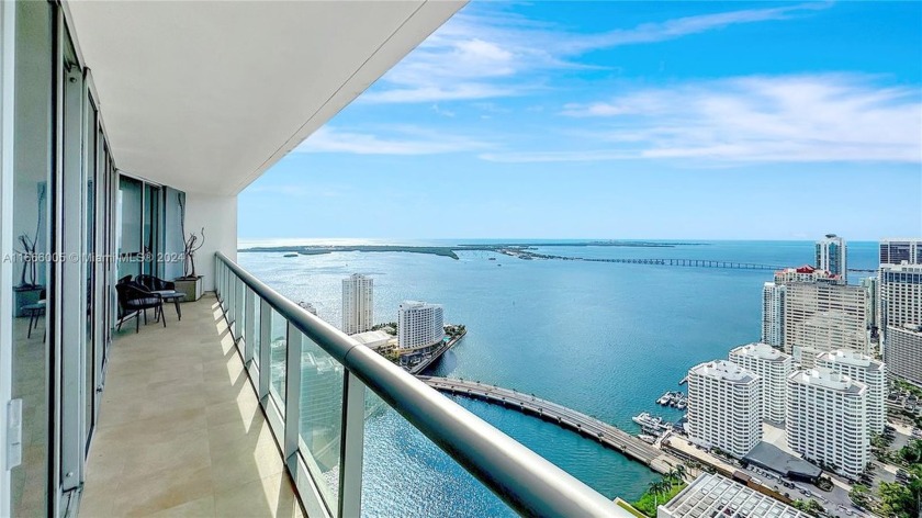 Located on the 50th floor! Step inside into this beautiful 2 - Beach Condo for sale in Miami, Florida on Beachhouse.com