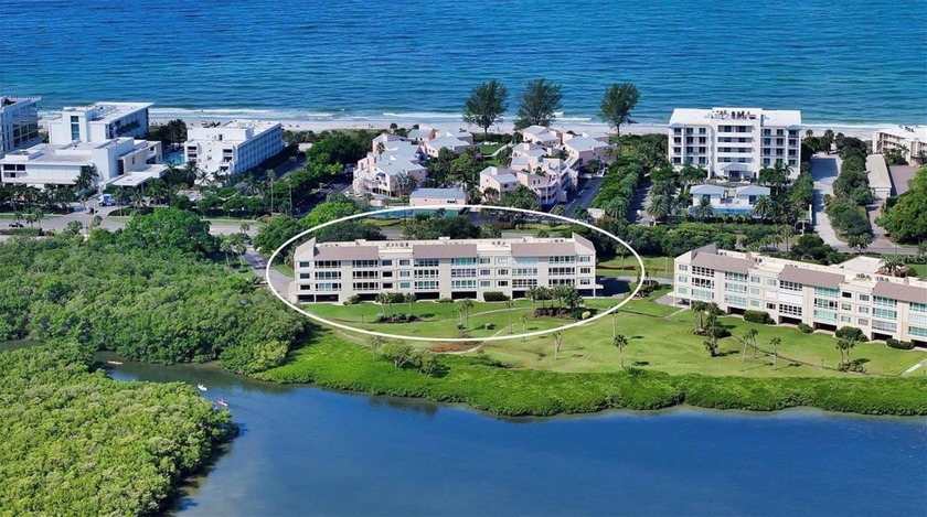 Experience elevated Longboat Key bayfront living in this - Beach Condo for sale in Longboat Key, Florida on Beachhouse.com