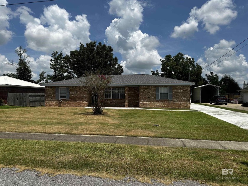 Back on Market. Buyers' loss is your gain! Ranch Style, all - Beach Home for sale in Foley, Alabama on Beachhouse.com