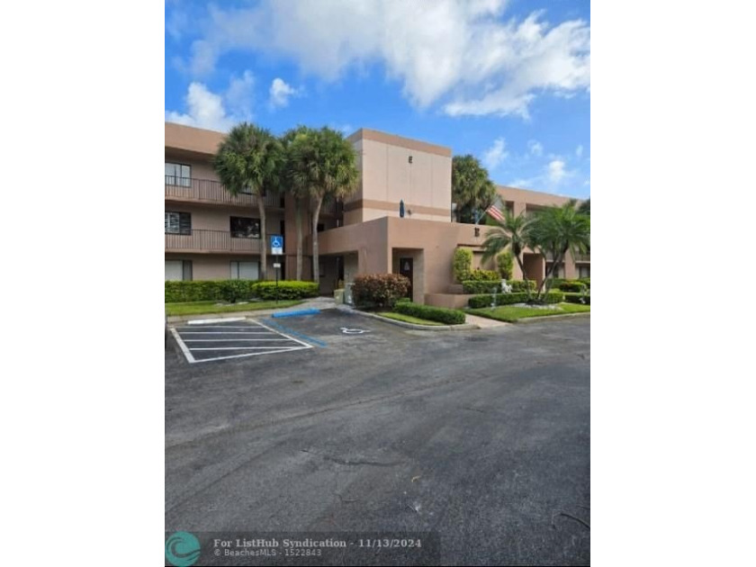 Motivated seller presents this spacious 2-bedroom, 2-bathroom - Beach Condo for sale in Fort Lauderdale, Florida on Beachhouse.com