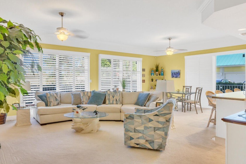 Price drop, motivated seller! This first floor 2/2 condo with a - Beach Condo for sale in Juno Beach, Florida on Beachhouse.com