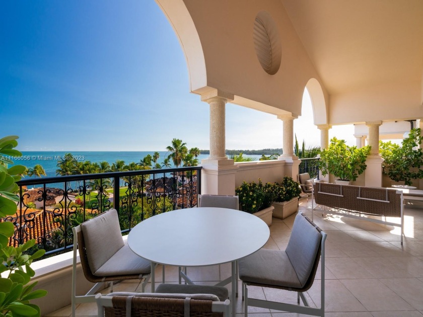 Extensively and completely renovated 3BR, 3 Bath Penthouse in - Beach Condo for sale in Miami Beach, Florida on Beachhouse.com