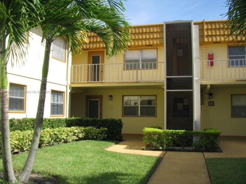 Priced to Sell Quickly! Don't miss this 2-bedroom, 2-bath - Beach Condo for sale in Delray Beach, Florida on Beachhouse.com