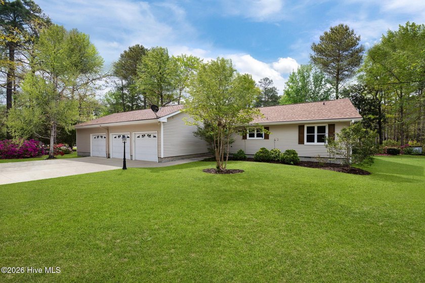 Discover the essence of coastal living in the heart of - Beach Home for sale in Oriental, North Carolina on Beachhouse.com