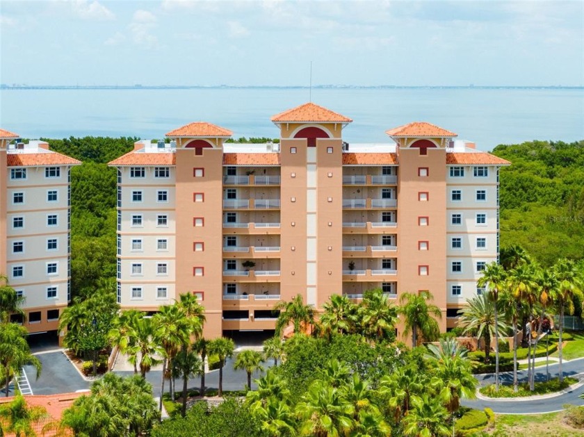 ***LUXURIOUS 4th floor condo***
Imaging owning a resort-style - Beach Condo for sale in St. Petersburg, Florida on Beachhouse.com