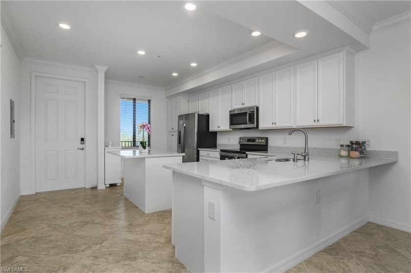 Live like others vacation in this beautiful 2 bed / 2 bath Arbor - Beach Condo for sale in Naples, Florida on Beachhouse.com