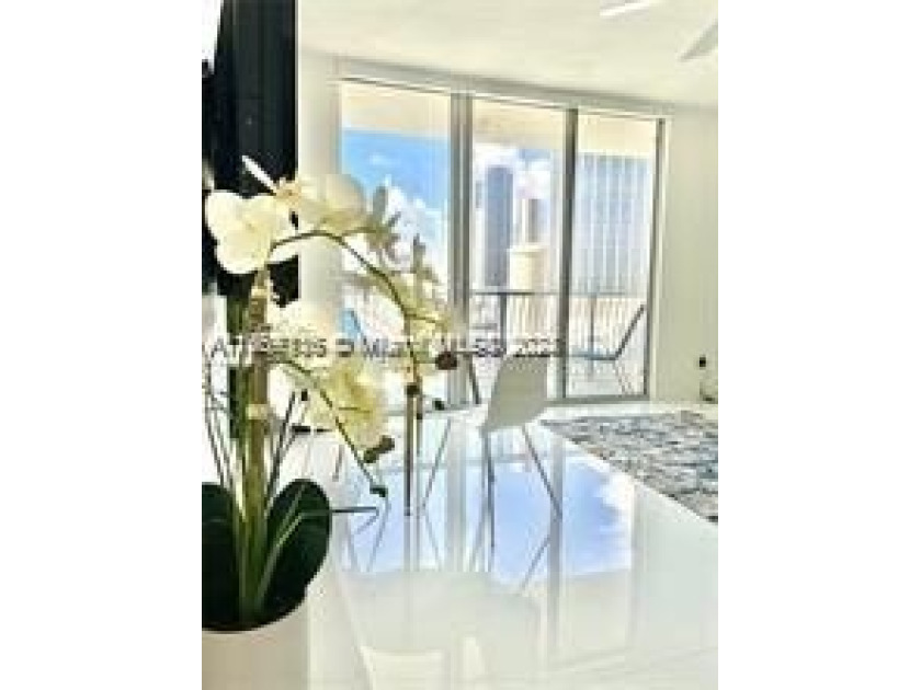 Fully furnished studio for Sale at Opera Tower, breathtaking - Beach Condo for sale in Miami, Florida on Beachhouse.com