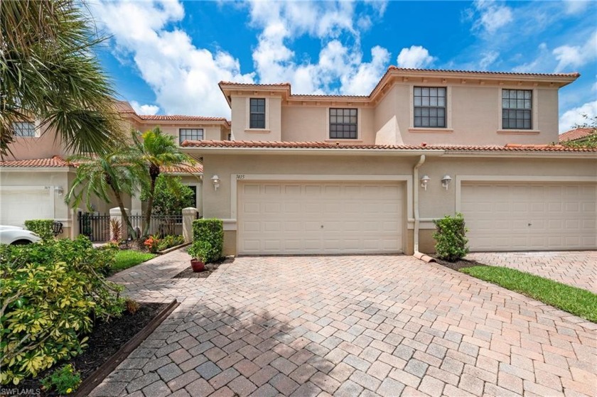 Beautifully remodeled 3 bed 2 1/2 bath home with 2 car garage - Beach Home for sale in Naples, Florida on Beachhouse.com