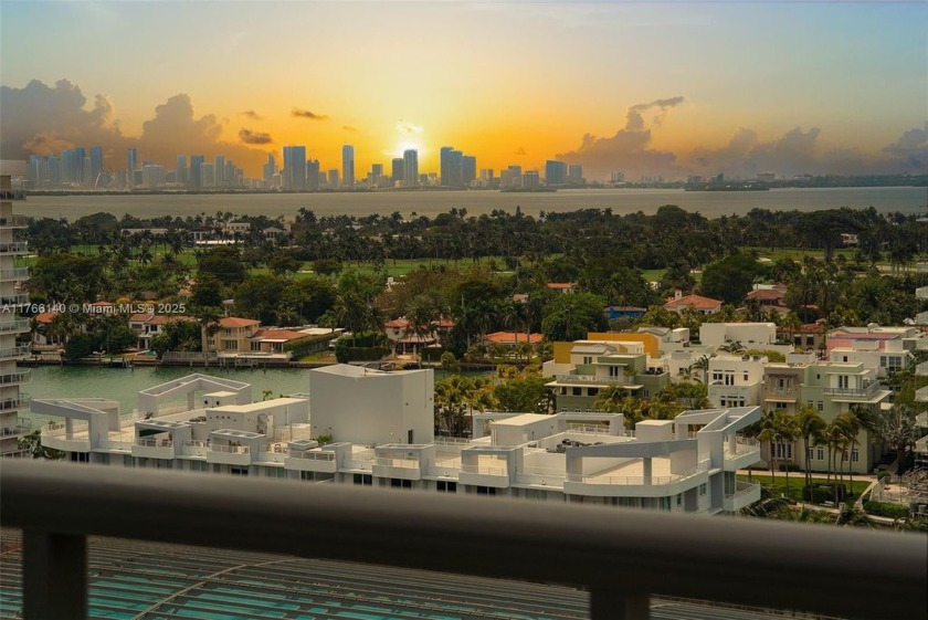 Lower Penthouse level high floor, with Intercoastal, Sunset & - Beach Condo for sale in Miami Beach, Florida on Beachhouse.com
