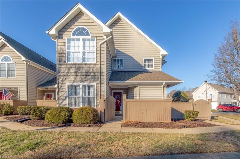 Welcome HOME! This ONE level, 1ST floor home is well maintained - Beach Home for sale in Williamsburg, Virginia on Beachhouse.com