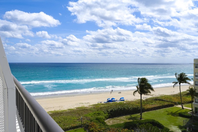 Incredible three bedroom luxury penthouse with large Cabana in - Beach Condo for sale in Palm Beach, Florida on Beachhouse.com