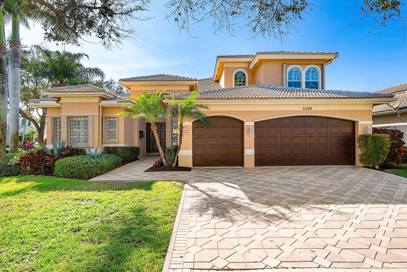 Welcome to the Canyon's best-priced Cobalt Model offering 3,579 - Beach Home for sale in Boynton Beach, Florida on Beachhouse.com