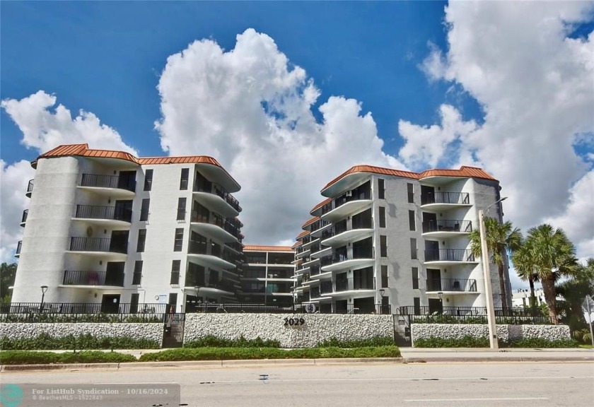 Stunning Penthouse Unitpletely renovated building and unit - Beach Condo for sale in Fort Lauderdale, Florida on Beachhouse.com